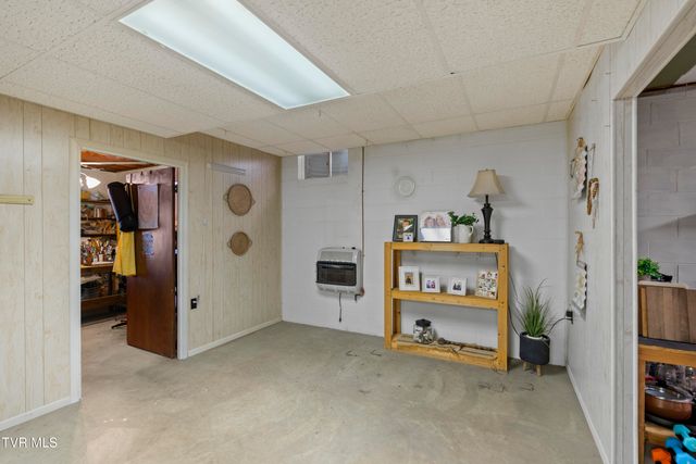 9915 Warrensburg Road, Mosheim, TN 37818