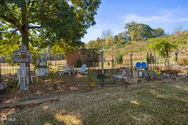 9915 Warrensburg Road, Mosheim, TN 37818