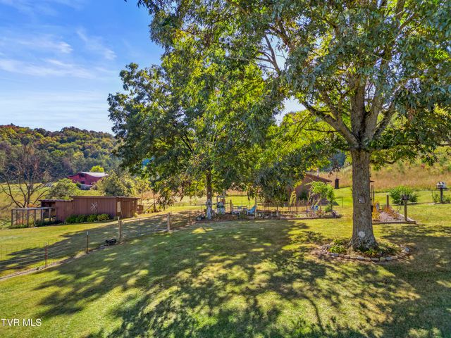 9915 Warrensburg Road, Mosheim, TN 37818