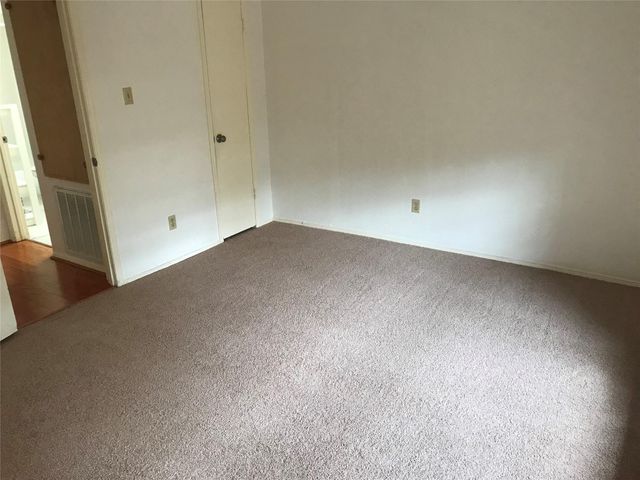 12633 Memorial Drive 106, Houston, TX 77024