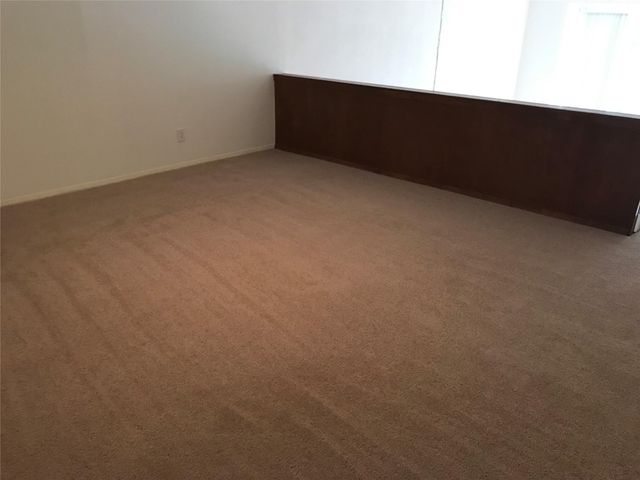 12633 Memorial Drive 106, Houston, TX 77024