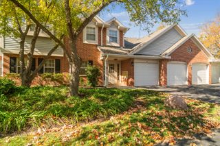 1316 Evergreen Drive 7, Palatine, IL 60074