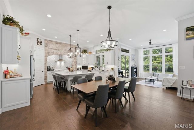 312 Deep Ravine Court, St Charles, MO 63301