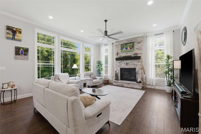 312 Deep Ravine Court, St Charles, MO 63301