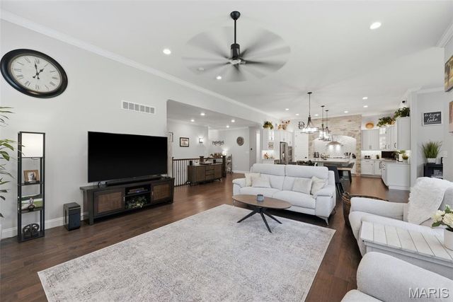 312 Deep Ravine Court, St Charles, MO 63301