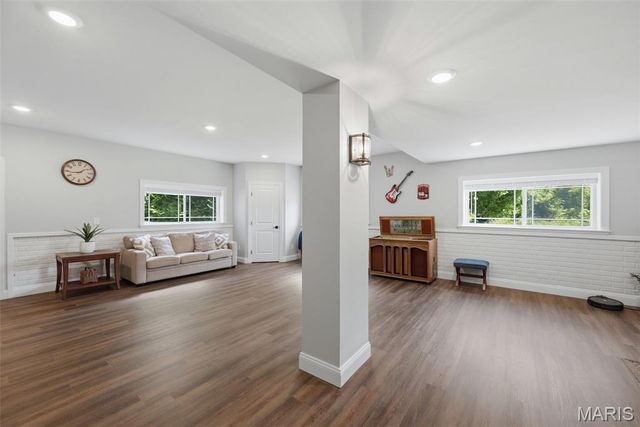 312 Deep Ravine Court, St Charles, MO 63301