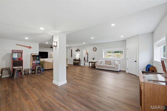 312 Deep Ravine Court, St Charles, MO 63301