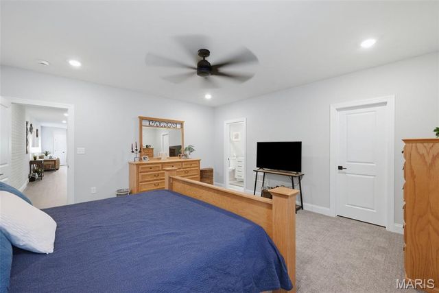 312 Deep Ravine Court, St Charles, MO 63301