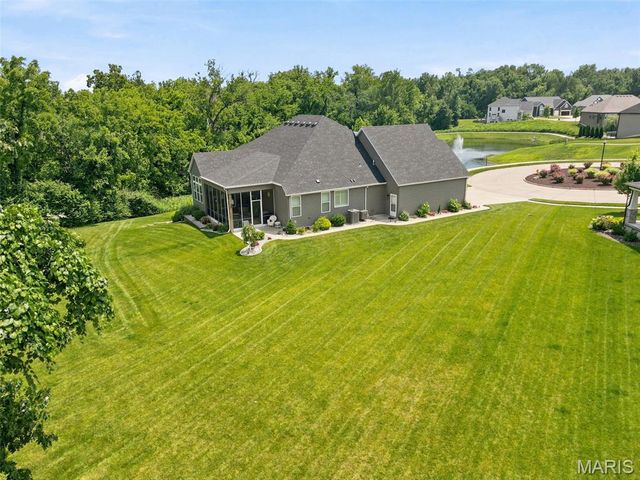 312 Deep Ravine Court, St Charles, MO 63301