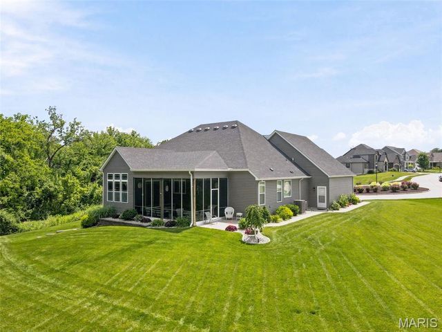312 Deep Ravine Court, St Charles, MO 63301