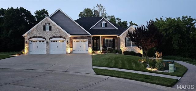 312 Deep Ravine Court, St Charles, MO 63301