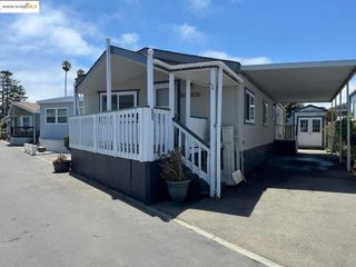 1555 Merrill ST, Santa Cruz, CA 95062