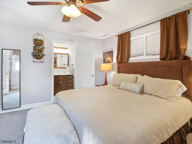 63 Sun Valley Way, Morris Plains Boro, NJ 07950