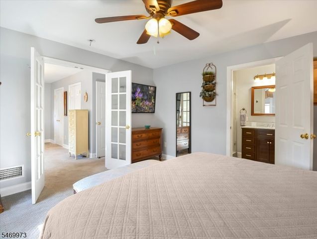 63 Sun Valley Way, Morris Plains Boro, NJ 07950