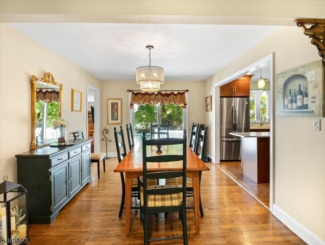63 Sun Valley Way, Morris Plains Boro, NJ 07950