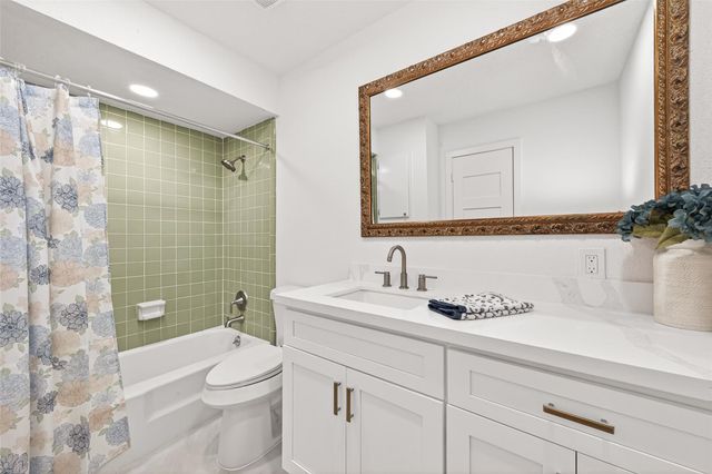 1245 Country Place Drive, Houston, TX 77079