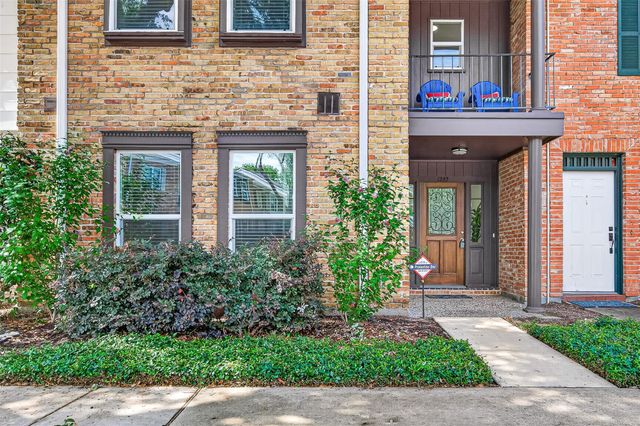1245 Country Place Drive, Houston, TX 77079