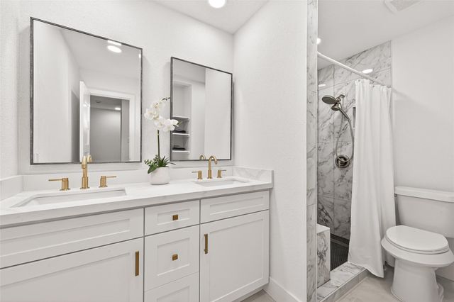 1245 Country Place Drive, Houston, TX 77079