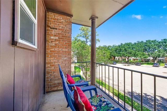 1245 Country Place Drive, Houston, TX 77079