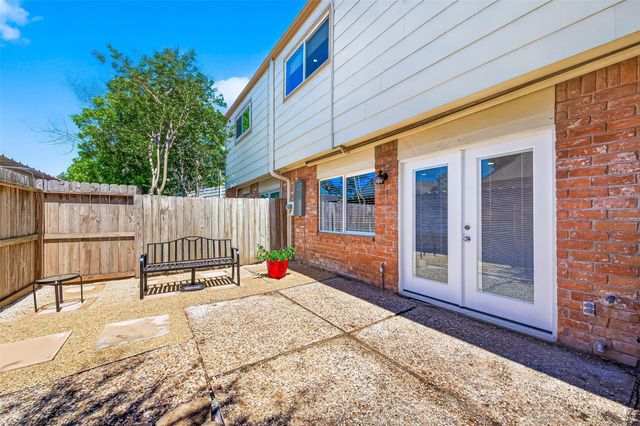 1245 Country Place Drive, Houston, TX 77079