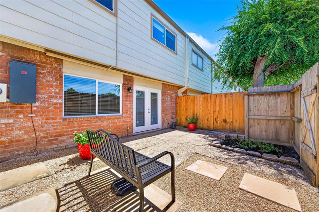 1245 Country Place Drive, Houston, TX 77079
