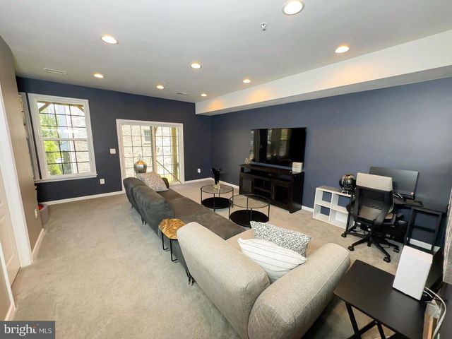 8700 SWEET LAUREN CT, Upper Marlboro, MD 20772