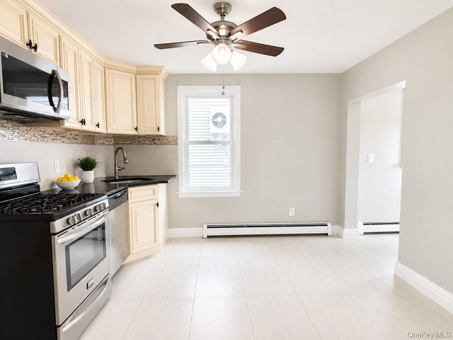 199 Terrell Avenue, Oceanside, NY 11572