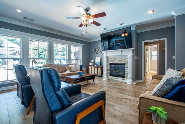 824 Sedgefield Drive, Bryant, AR 72022