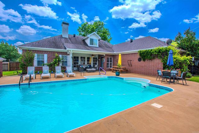 824 Sedgefield Drive, Bryant, AR 72022