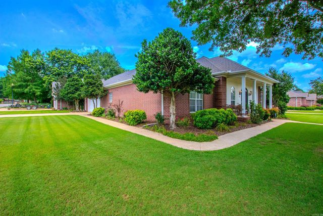 824 Sedgefield Drive, Bryant, AR 72022
