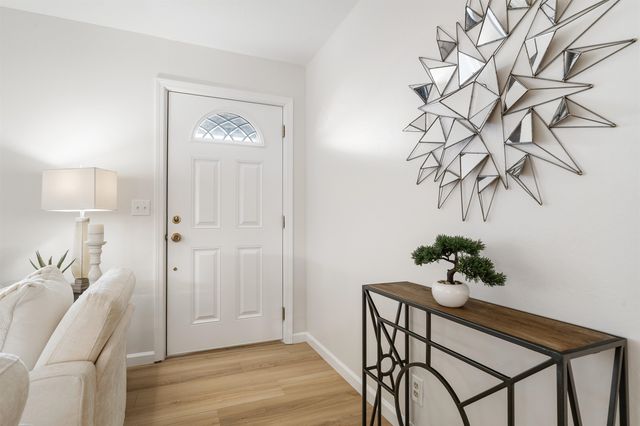 6914 Mansfield Ave, Dublin, CA 94568