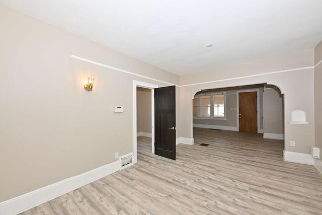 1949 N 25th STREET, Milwaukee, WI 53205