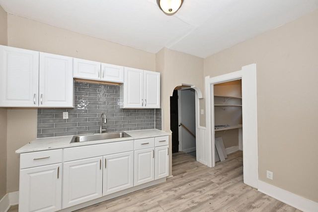 1949 N 25th STREET, Milwaukee, WI 53205