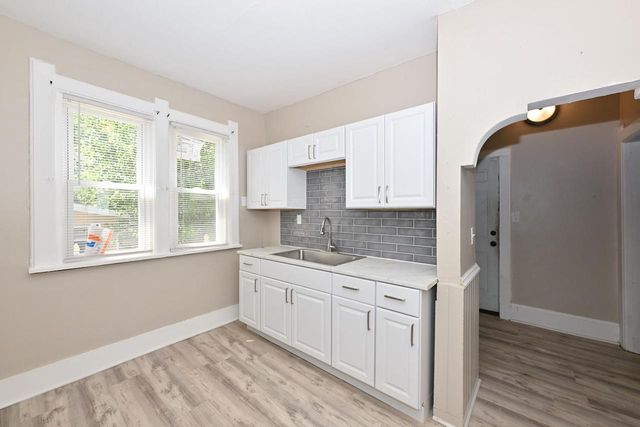 1949 N 25th STREET, Milwaukee, WI 53205