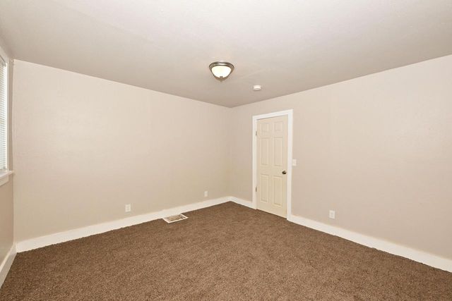 1949 N 25th STREET, Milwaukee, WI 53205