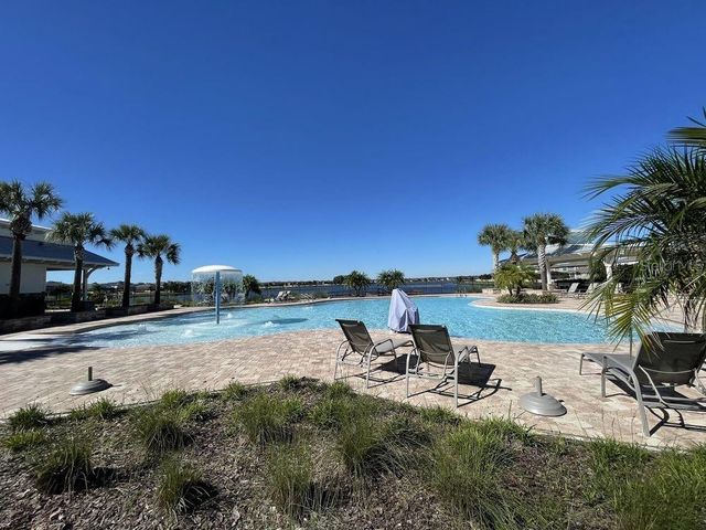1763 OAK HAMMOCK COURT, Lutz, FL 33558