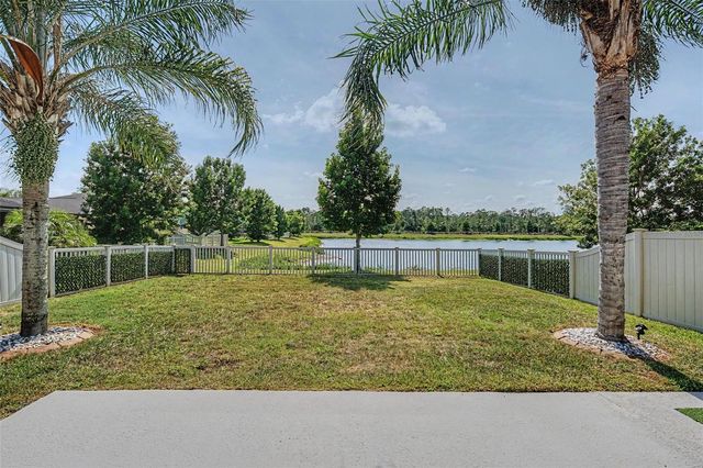 1763 OAK HAMMOCK COURT, Lutz, FL 33558