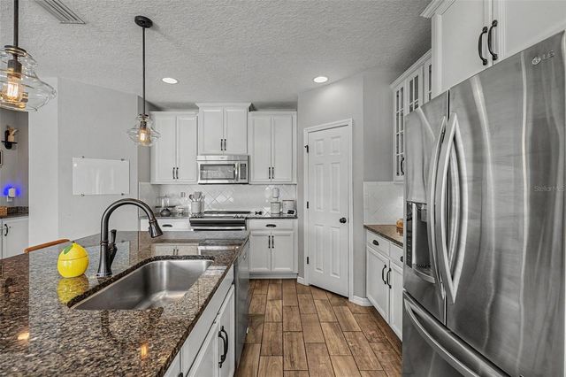 1763 OAK HAMMOCK COURT, Lutz, FL 33558
