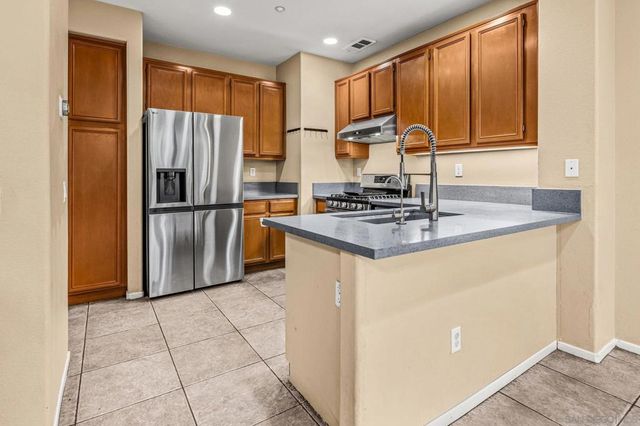 41885 Davenport Way C, Murrieta, CA 92562