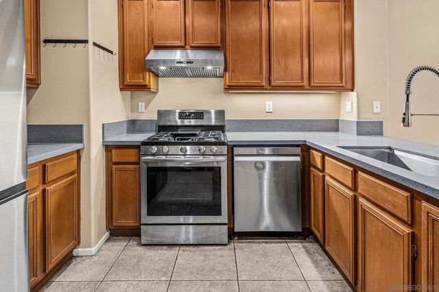 41885 Davenport Way C, Murrieta, CA 92562