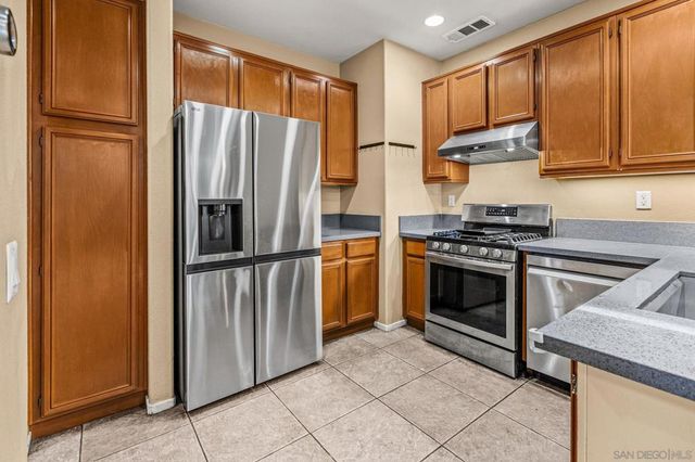 41885 Davenport Way C, Murrieta, CA 92562