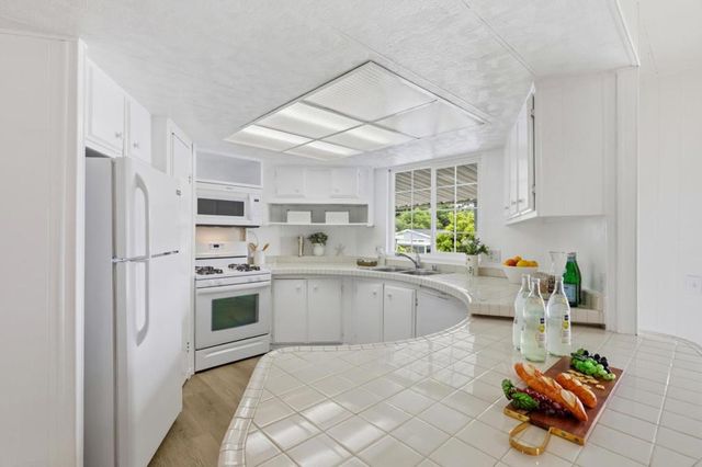 2435 Felt Street, Santa Cruz, CA 95062