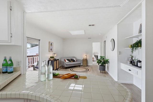 2435 Felt Street, Santa Cruz, CA 95062
