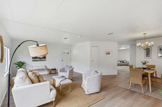 2435 Felt Street, Santa Cruz, CA 95062