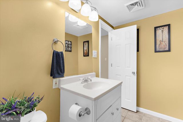 526 DILLON DR, Lusby, MD 20657