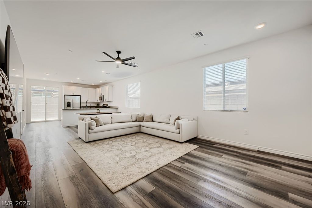 9482 Noble Fir Ridge Avenue, Las Vegas, NV 89143 — photo 4