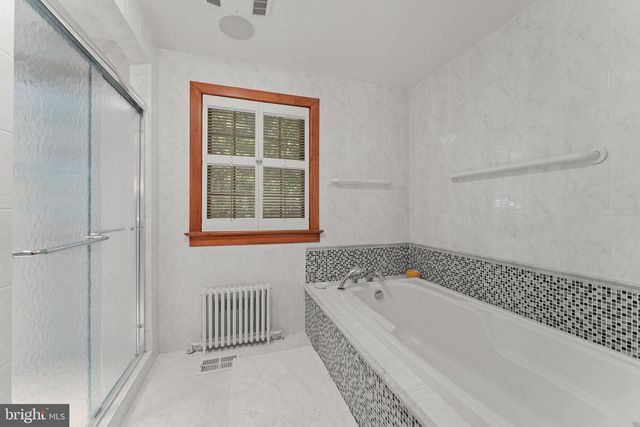 4230 46TH ST NW, Washington, DC 20016