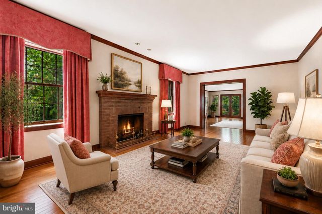 4230 46TH ST NW, Washington, DC 20016