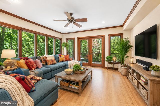 4230 46TH ST NW, Washington, DC 20016