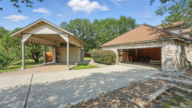 198 Skyforest, New Braunfels, TX 78130